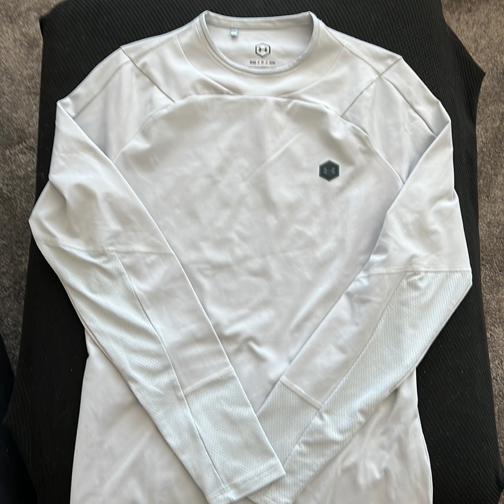Under Armour Coldgear athletic long sleeve shirt